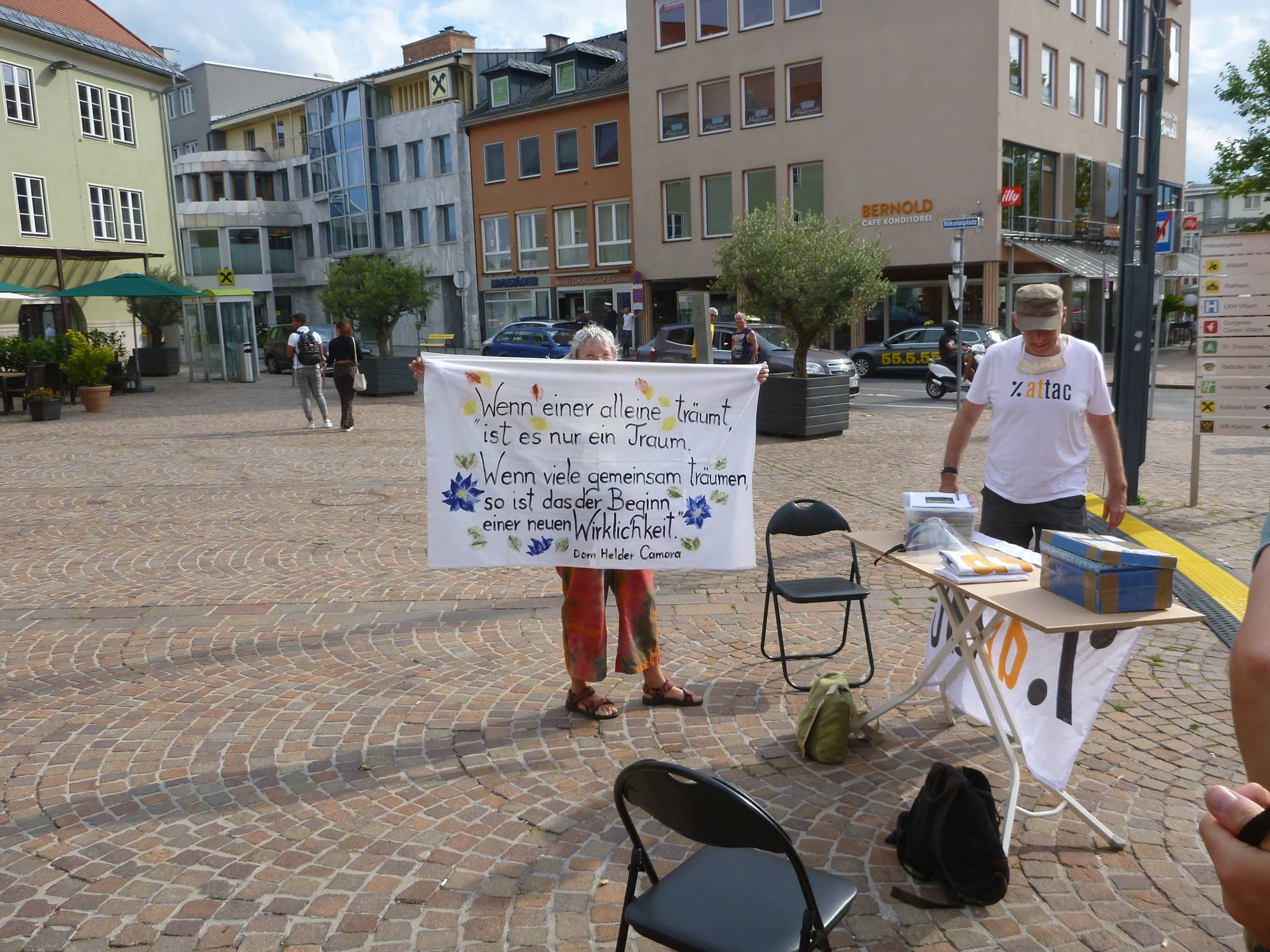 Fridays for Future on 2020-08-28 für den Amazonas, Villach, Nikolaiplatz, Photo #5