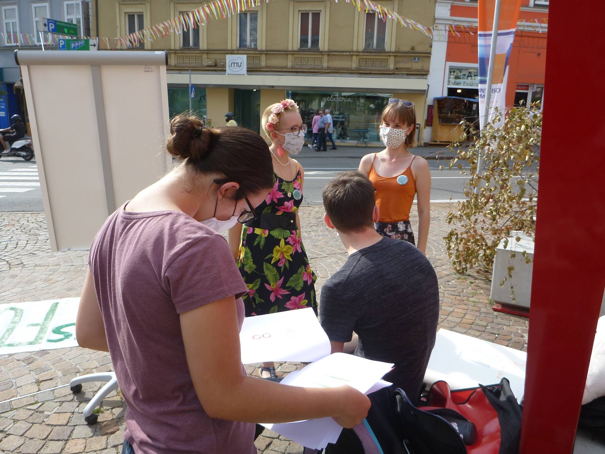 Fridays for Future on 2020-08-28 für den Amazonas, Villach, Nikolaiplatz, Photo #6